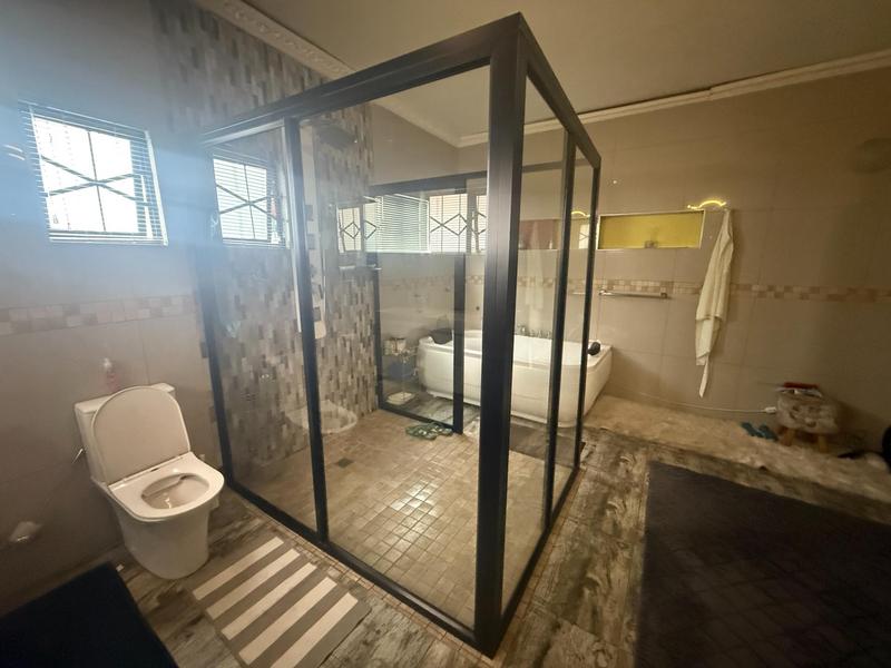 4 Bedroom Property for Sale in Rooihuiskraal Gauteng