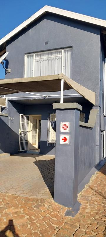 2 Bedroom Property for Sale in Primrose Hill Gauteng