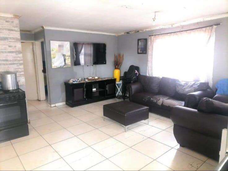 10 Bedroom Property for Sale in Soshanguve South Gauteng