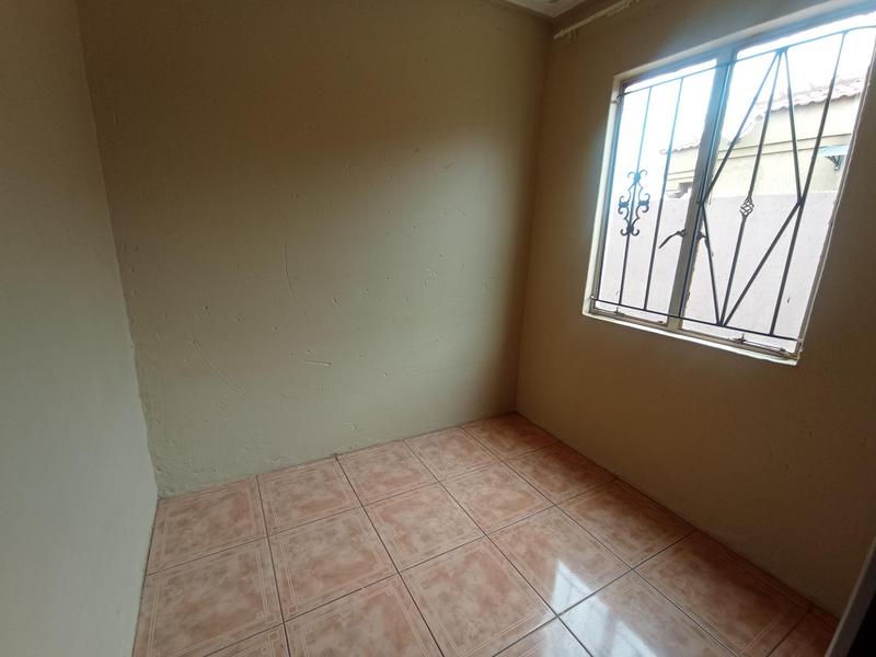 3 Bedroom Property for Sale in Protea Glen Gauteng