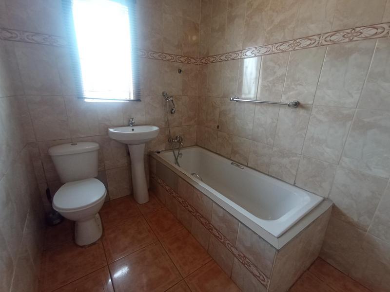 3 Bedroom Property for Sale in Protea Glen Gauteng