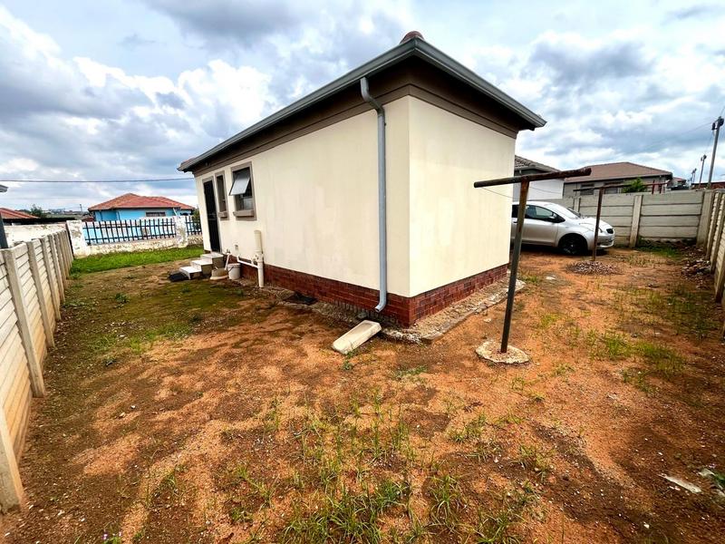 2 Bedroom Property for Sale in Witpoortjie Gauteng