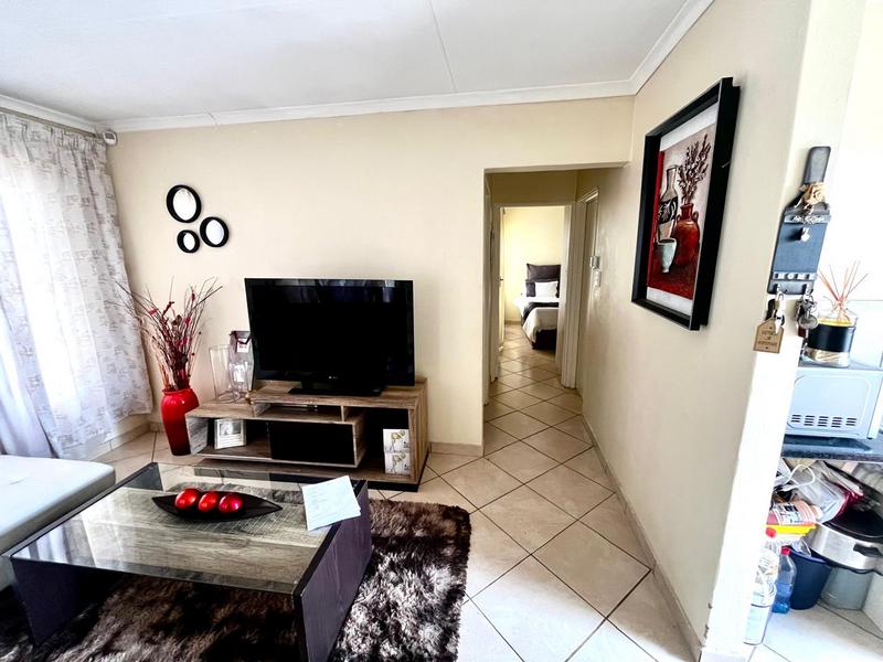 2 Bedroom Property for Sale in Witpoortjie Gauteng