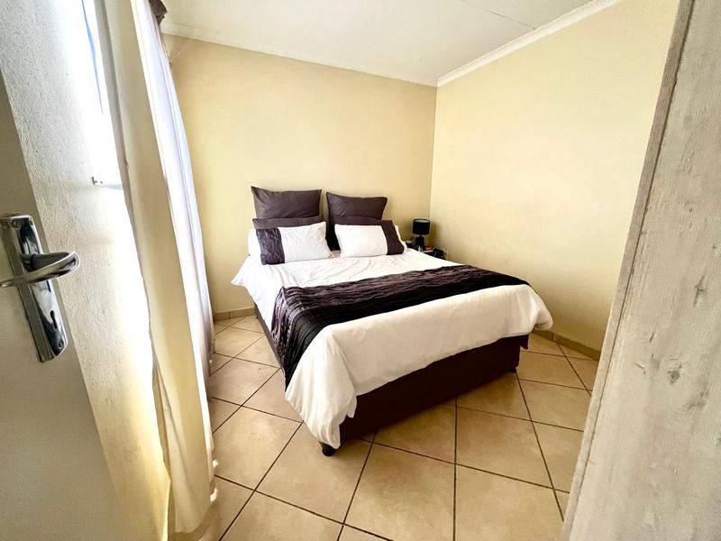 2 Bedroom Property for Sale in Witpoortjie Gauteng