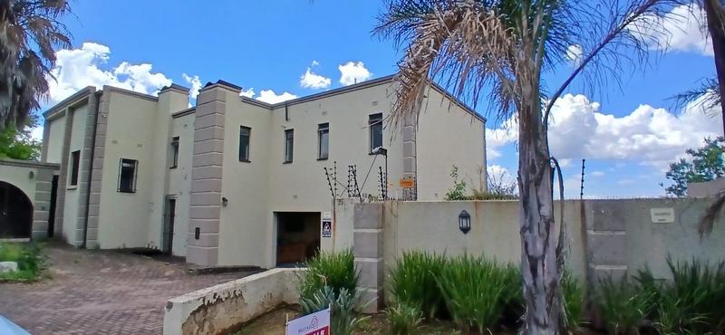 4 Bedroom Property for Sale in Ontdekkerspark Gauteng