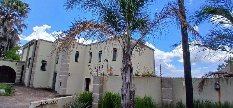 4 Bedroom Property for Sale in Ontdekkerspark Gauteng