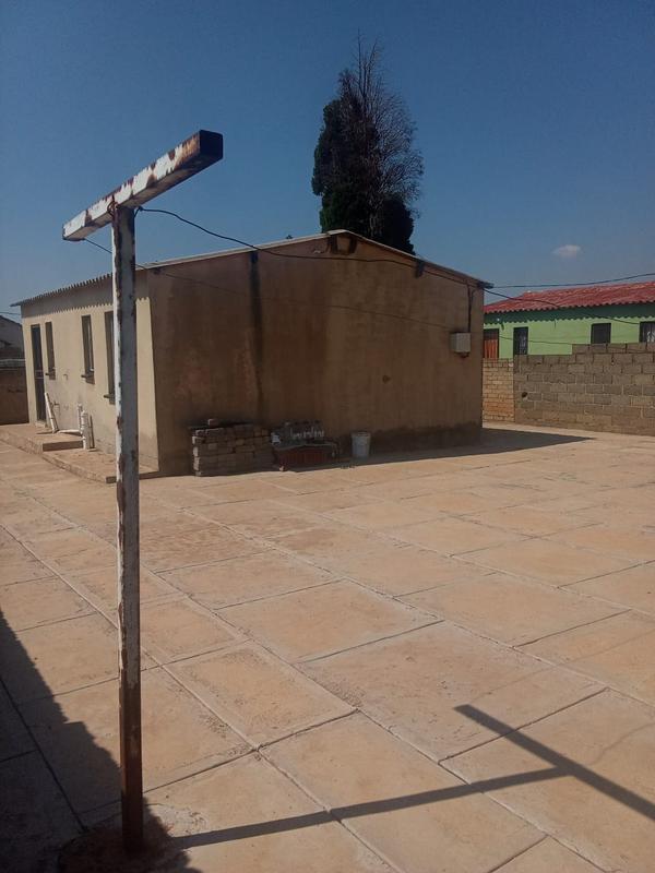 2 Bedroom Property for Sale in Palm Springs Gauteng