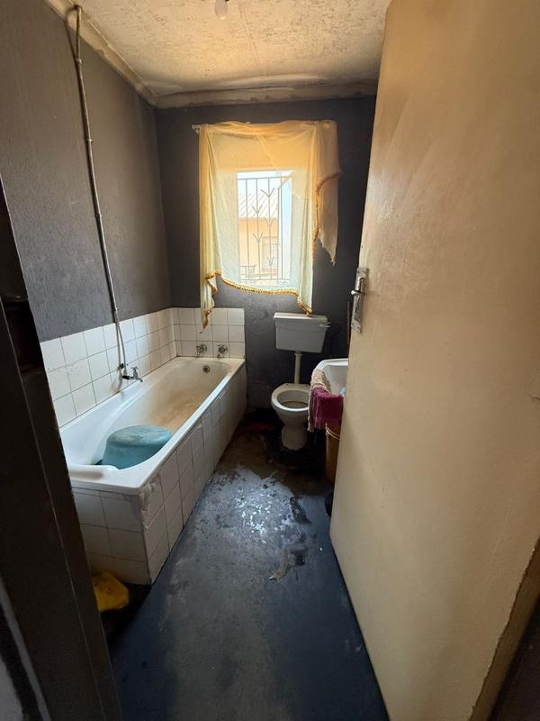 2 Bedroom Property for Sale in Tembisa Central Gauteng