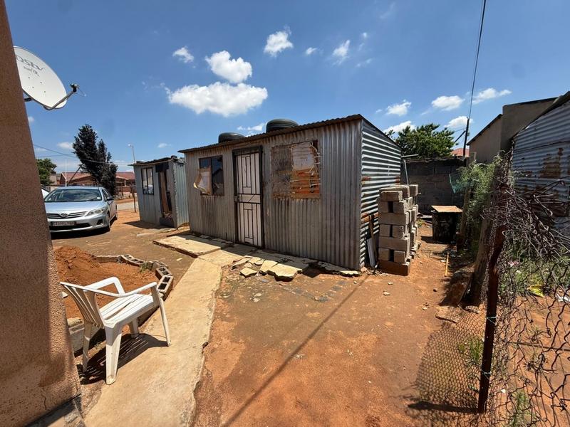 2 Bedroom Property for Sale in Tembisa Central Gauteng