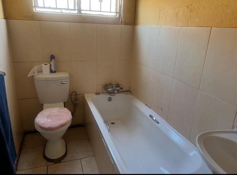 2 Bedroom Property for Sale in Vosloorus Gauteng
