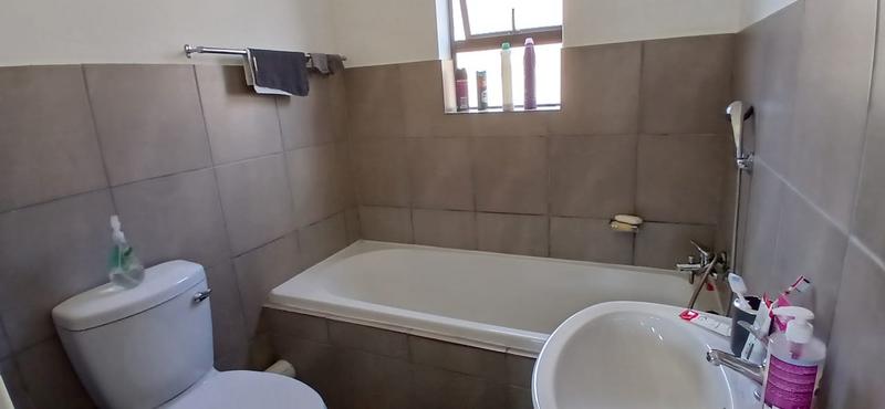 To Let 2 Bedroom Property for Rent in Albertsdal Gauteng