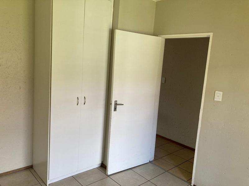 2 Bedroom Property for Sale in Comet Gauteng
