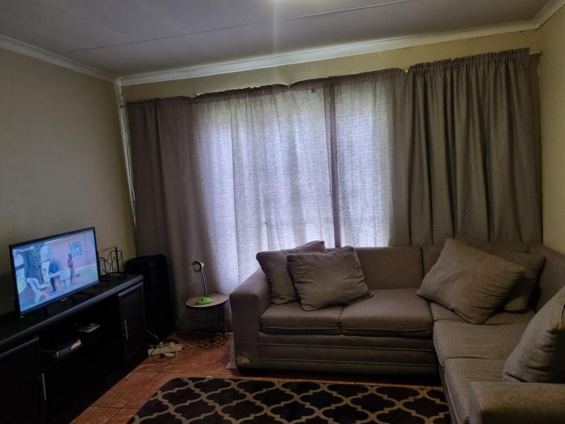 3 Bedroom Property for Sale in Roodekop Gauteng