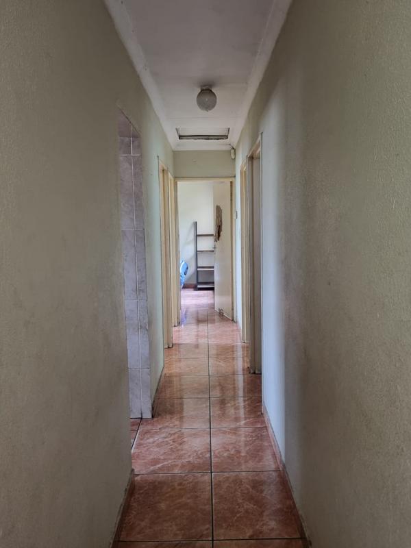 3 Bedroom Property for Sale in Roodekop Gauteng