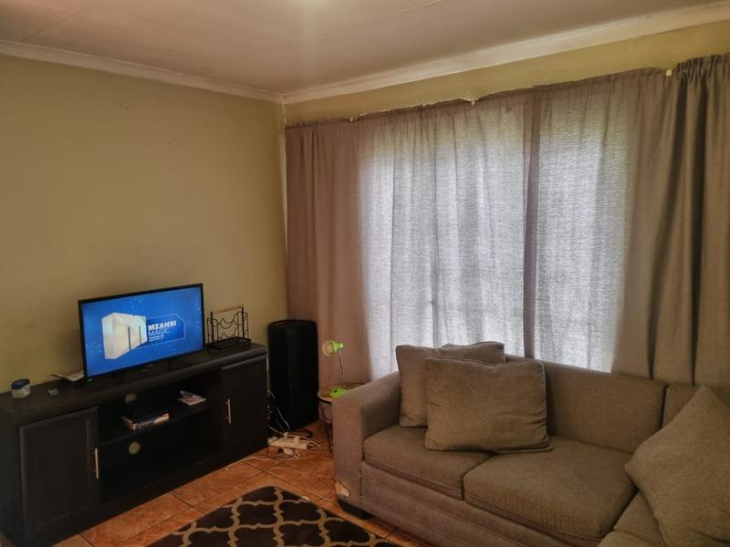 3 Bedroom Property for Sale in Roodekop Gauteng