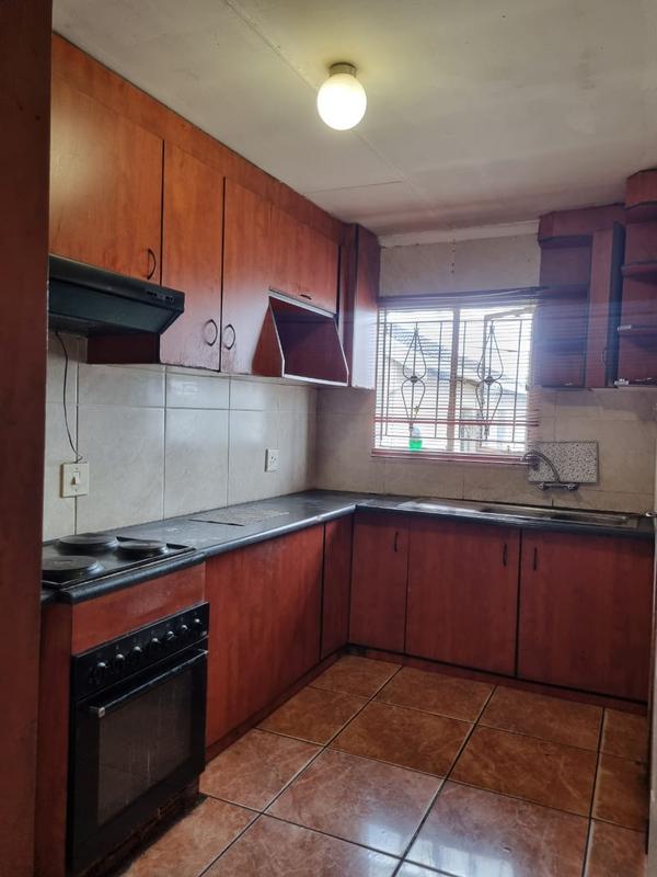 3 Bedroom Property for Sale in Roodekop Gauteng