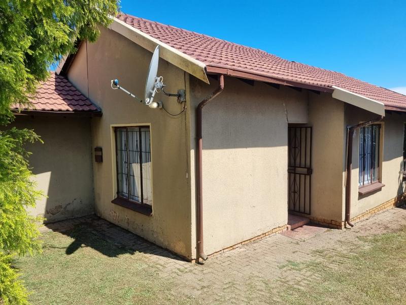 3 Bedroom Property for Sale in Roodekop Gauteng