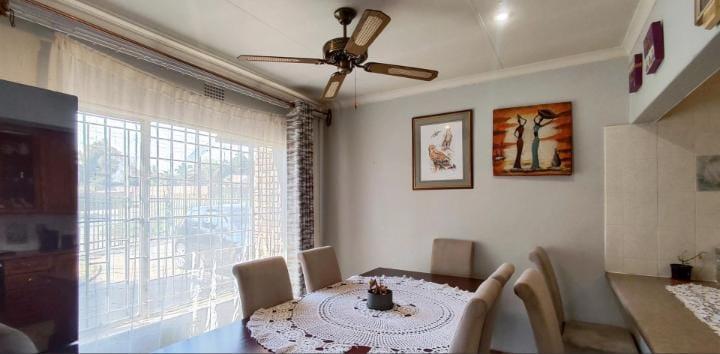 3 Bedroom Property for Sale in Birchleigh North Gauteng