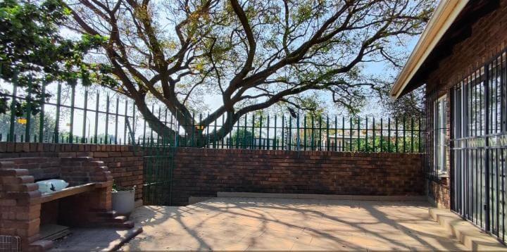 3 Bedroom Property for Sale in Birchleigh North Gauteng