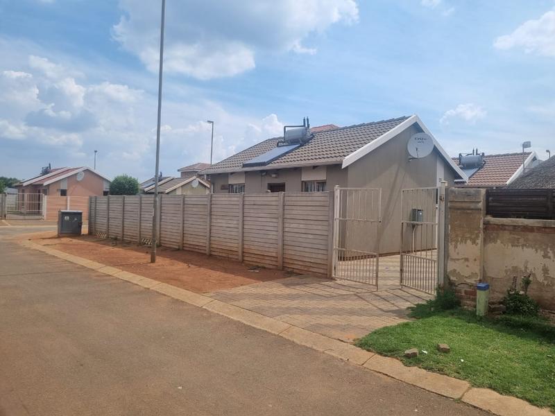 2 Bedroom Property for Sale in Sky City Gauteng