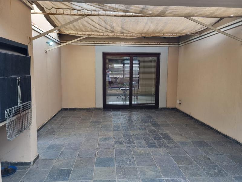 3 Bedroom Property for Sale in Helderwyk Gauteng