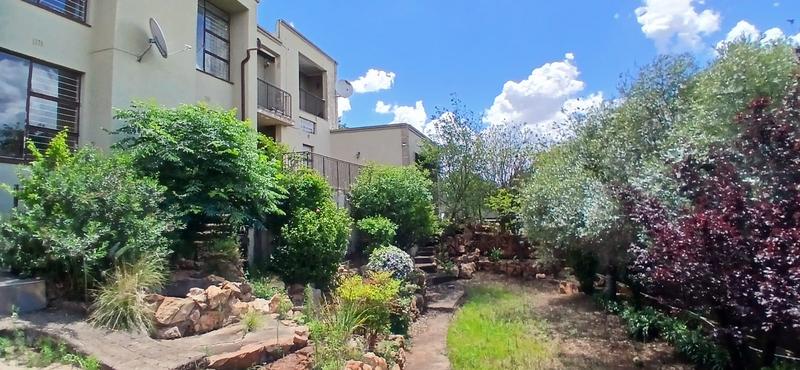4 Bedroom Property for Sale in Ontdekkerspark Gauteng