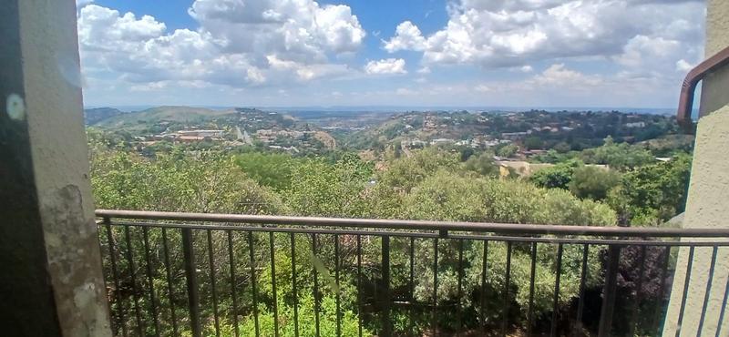 4 Bedroom Property for Sale in Ontdekkerspark Gauteng