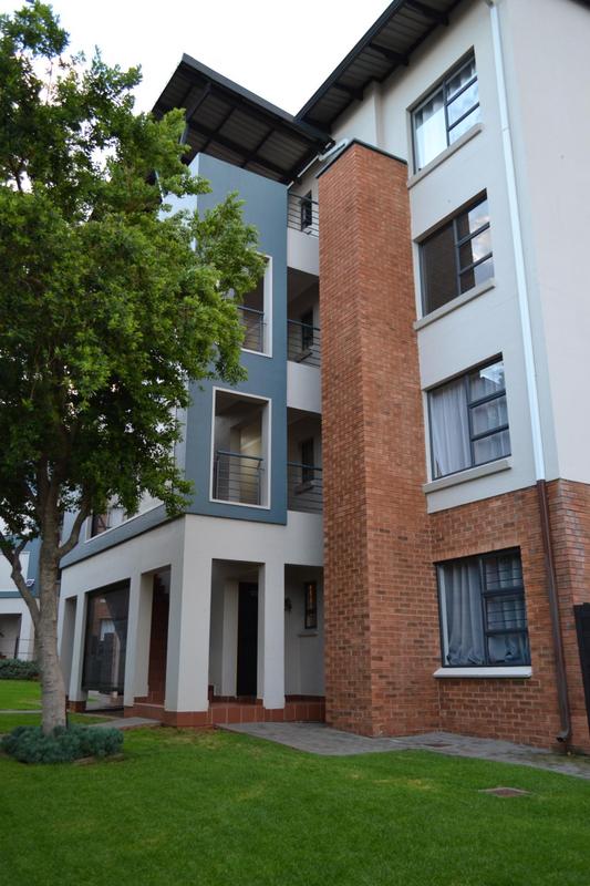 2 Bedroom Property for Sale in Greenstone Hill Gauteng