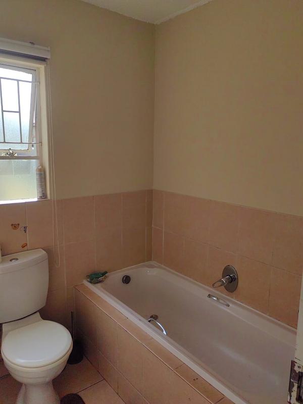 2 Bedroom Property for Sale in Ormonde View Gauteng
