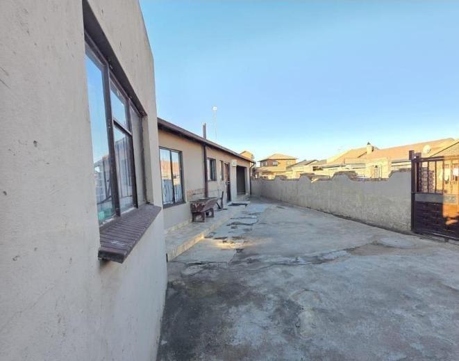 3 Bedroom Property for Sale in Tembisa Gauteng