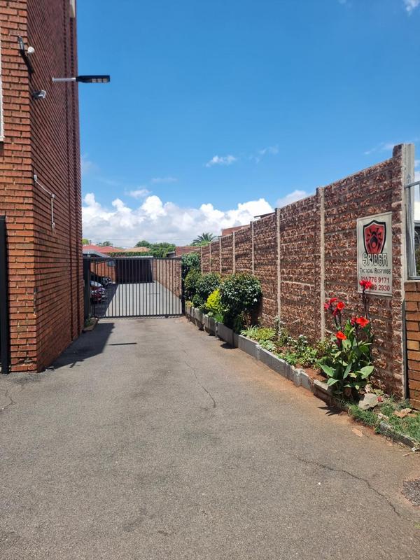 1 Bedroom Property for Sale in Malvern East Gauteng