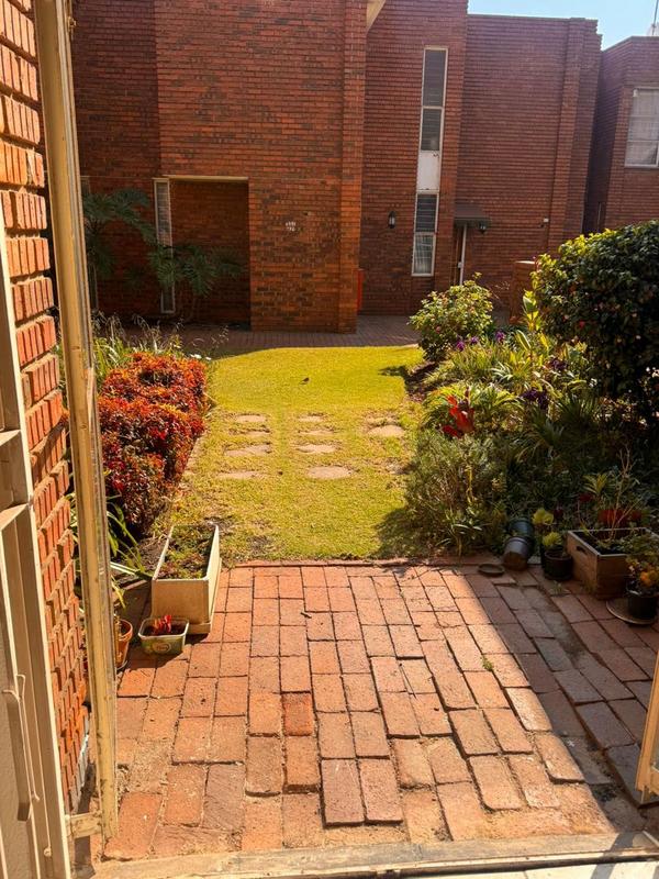 1 Bedroom Property for Sale in Malvern East Gauteng