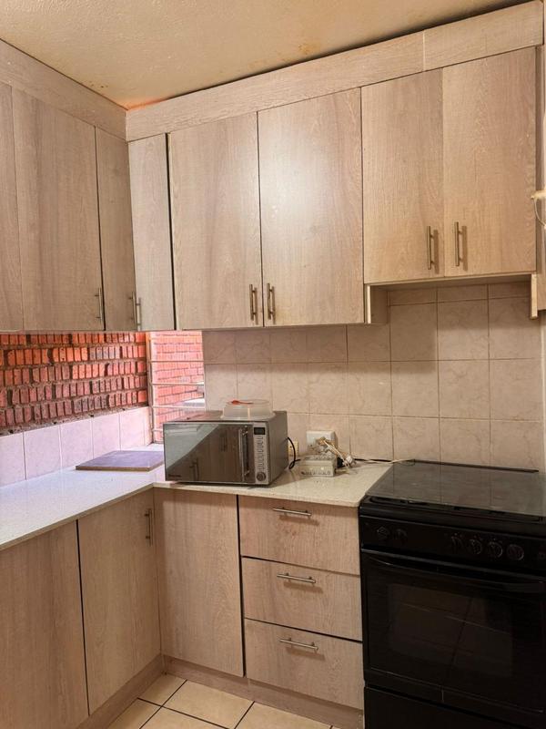 1 Bedroom Property for Sale in Malvern East Gauteng