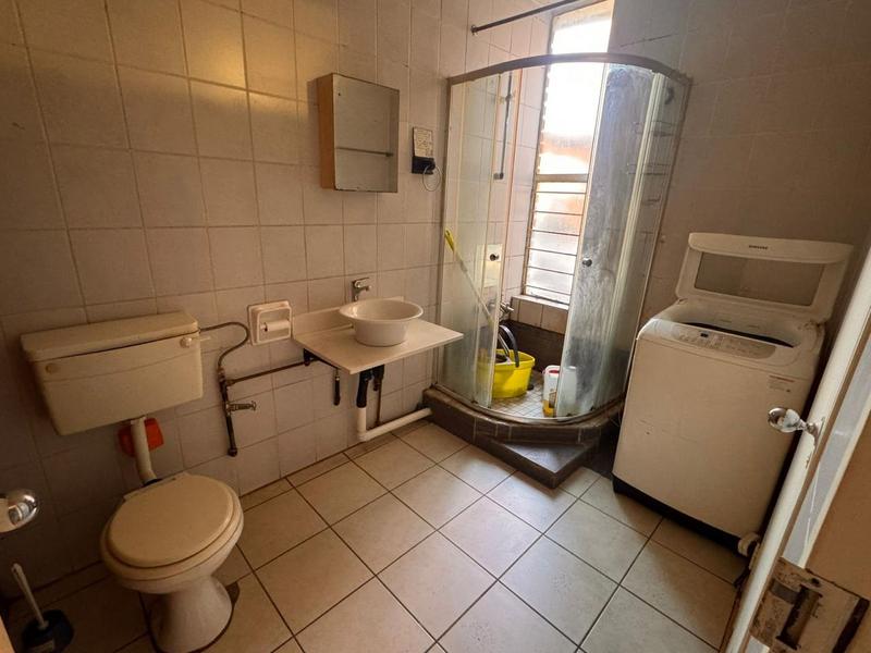 1 Bedroom Property for Sale in Malvern East Gauteng