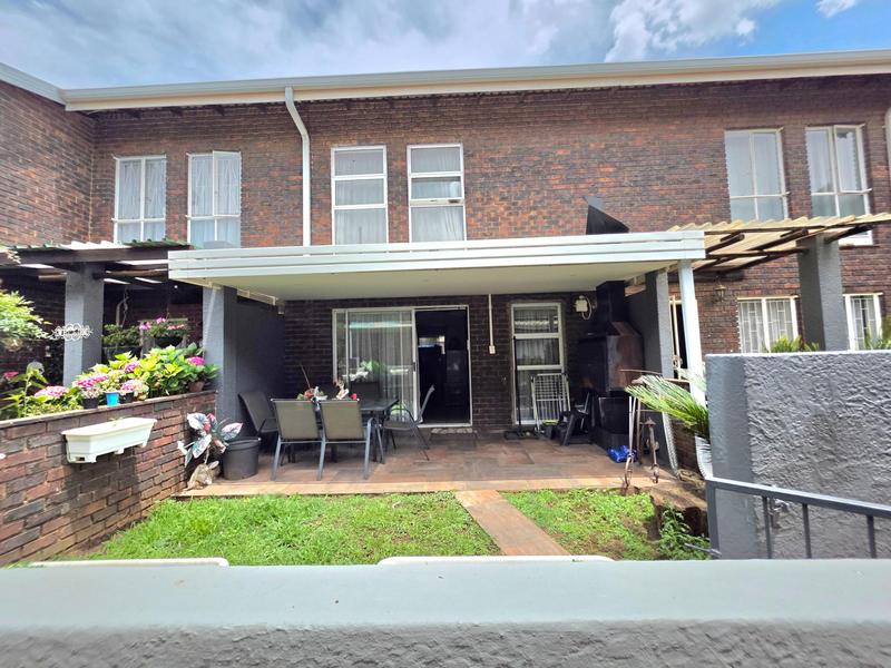 2 Bedroom Property for Sale in Dayanglen Gauteng