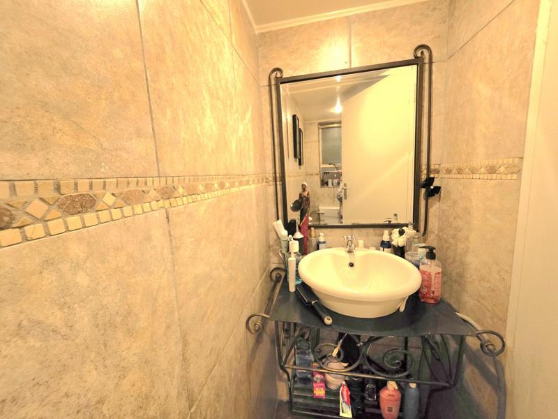 2 Bedroom Property for Sale in Dayanglen Gauteng