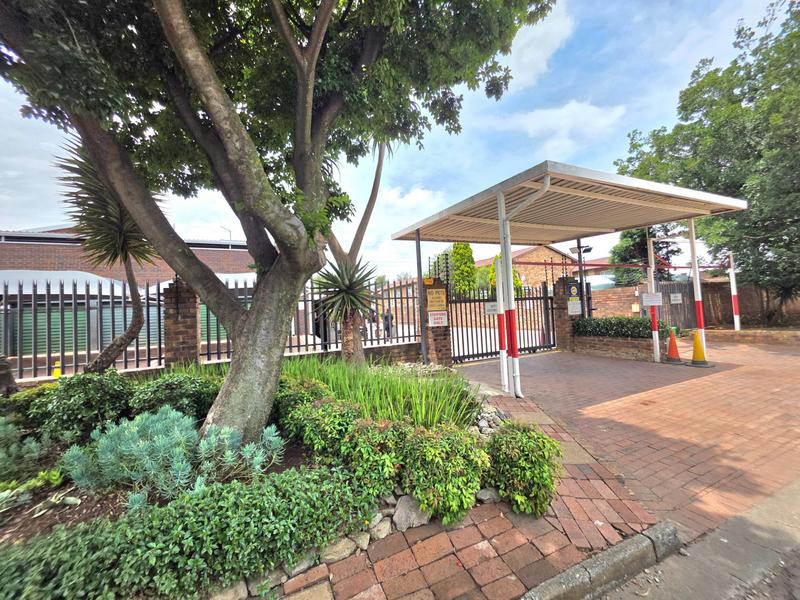 2 Bedroom Property for Sale in Dayanglen Gauteng