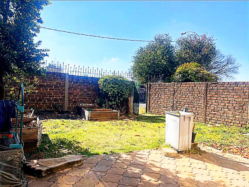 2 Bedroom Property for Sale in Ravensklip Gauteng