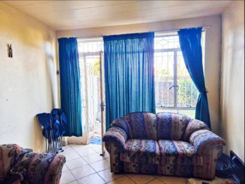 2 Bedroom Property for Sale in Ravensklip Gauteng
