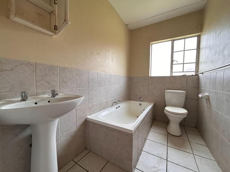 2 Bedroom Property for Sale in Halfway Gardens Gauteng