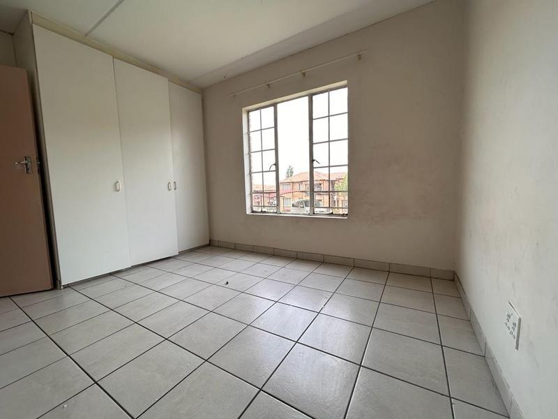 2 Bedroom Property for Sale in Halfway Gardens Gauteng