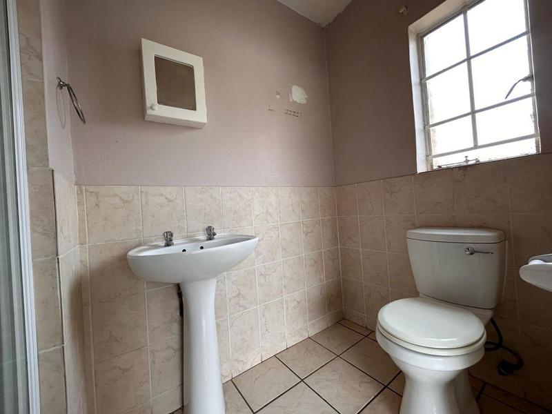 2 Bedroom Property for Sale in Halfway Gardens Gauteng