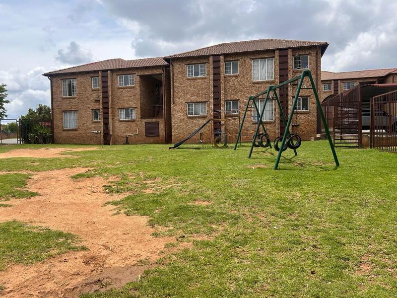 2 Bedroom Property for Sale in Halfway Gardens Gauteng