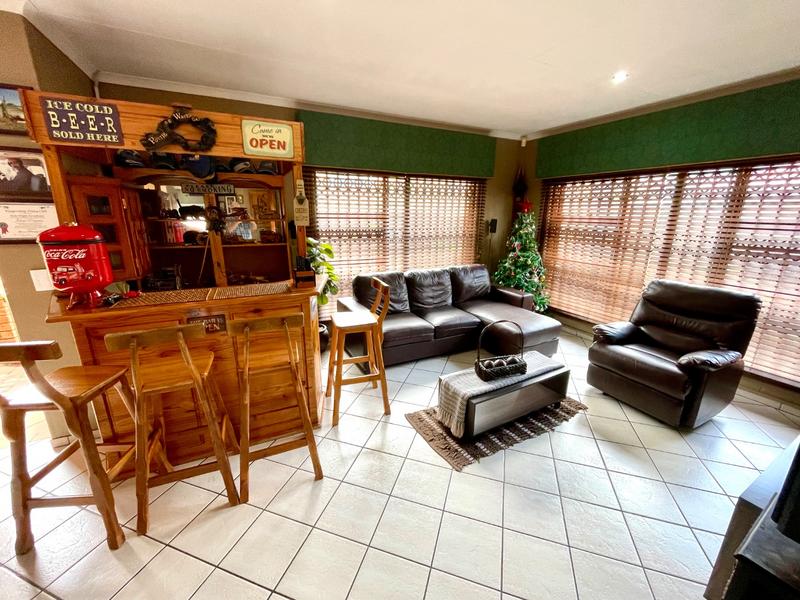 2 Bedroom Property for Sale in Noordheuwel Gauteng
