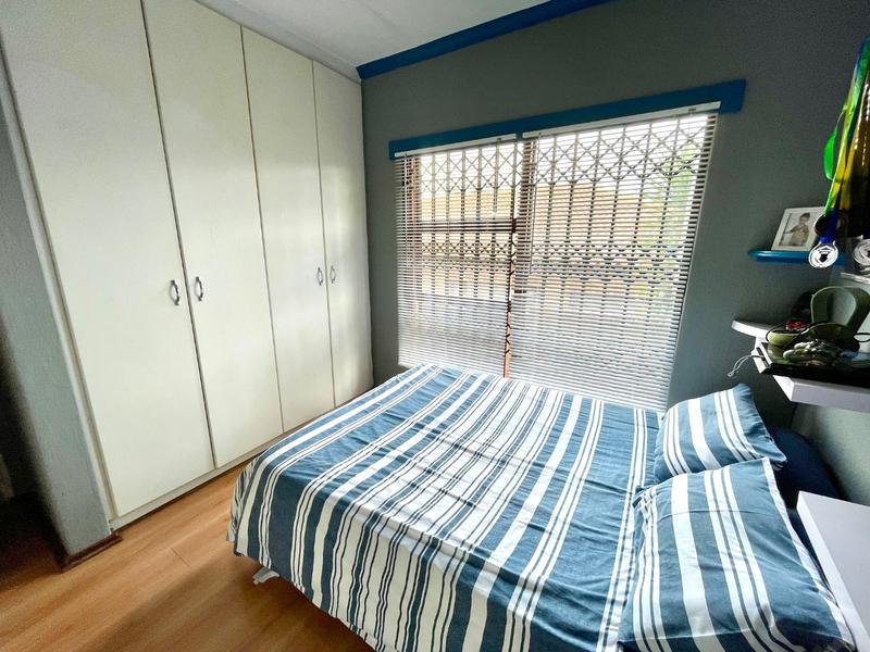 2 Bedroom Property for Sale in Noordheuwel Gauteng