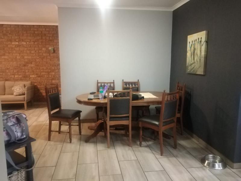 3 Bedroom Property for Sale in Rooihuiskraal North Gauteng