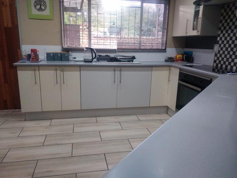 3 Bedroom Property for Sale in Rooihuiskraal North Gauteng