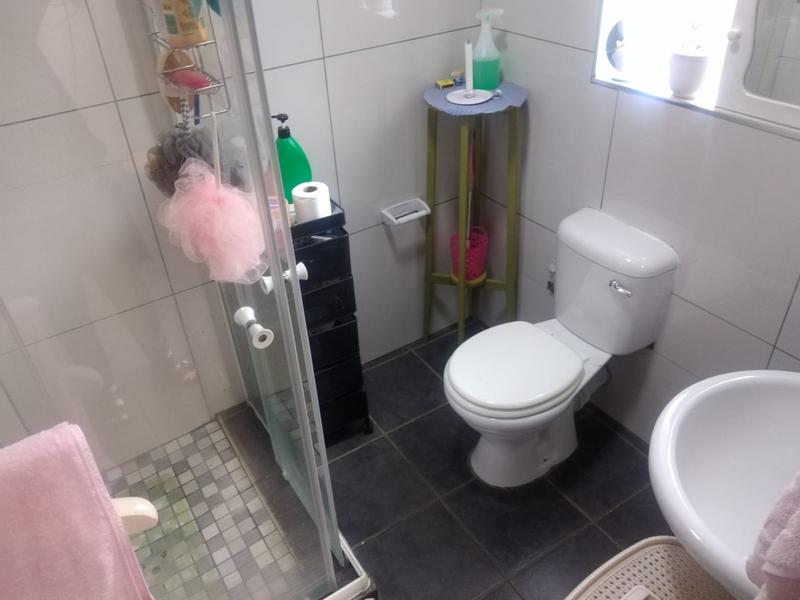 3 Bedroom Property for Sale in Rooihuiskraal North Gauteng