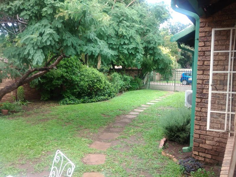 3 Bedroom Property for Sale in Rooihuiskraal North Gauteng