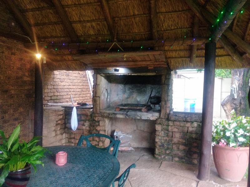 3 Bedroom Property for Sale in Rooihuiskraal North Gauteng